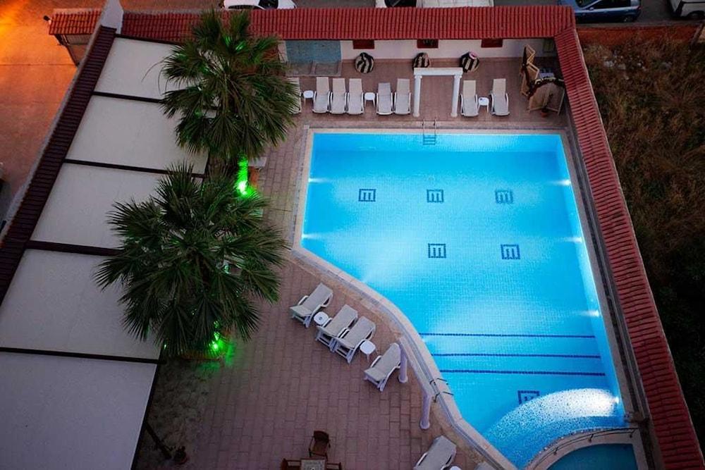 Duqqan Deluxe Hotel Kusadası Kültér fotó